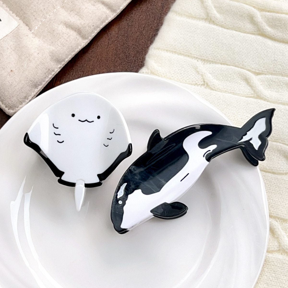 Hi Tech Accessories - Pince à cheveux baleine créature océanique,