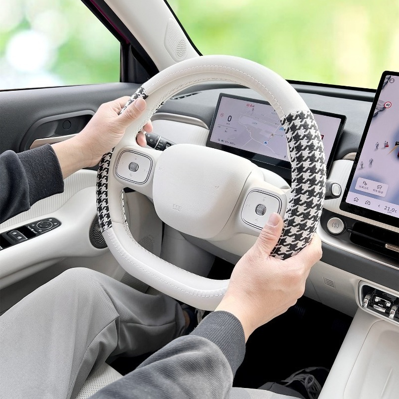 Housse de volant ultra-fine an - Tech Car Accessories avis et prix