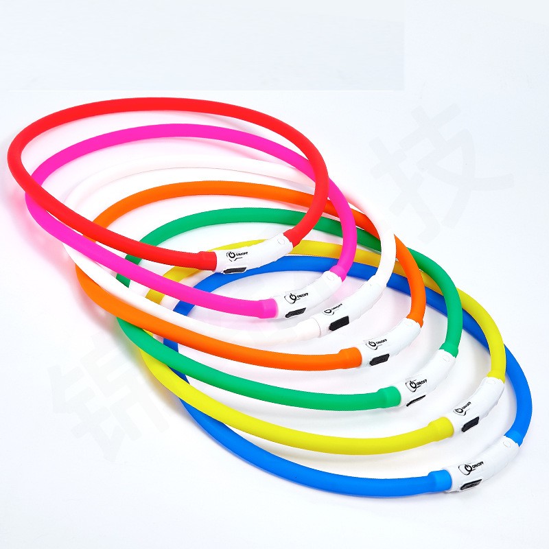Collier de chien LED en Silico - Tech Dog Accessories avis et prix