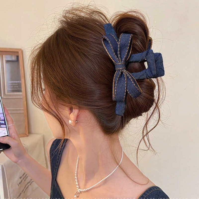 Pince à cheveux avec nœud en D - Hi Tech Accessories avis et prix